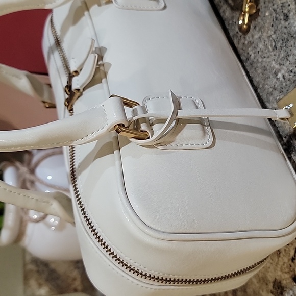 llnllm - GLAMCASE PURSE - HANDLE / CROSSBODY PURSE - Picture 3 of 8